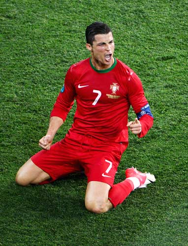 大鱼来了！广东有望抢下2米16黑硬中锋，朱芳雨为他裁掉萨林杰？