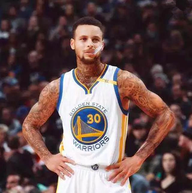 KPL夏季最佳阵容：AG全员第一毋庸置疑，小胖“挤走”暖阳引不满