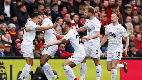 遭严防！郭昊文17中5得20分 广东后场双星轮番发挥