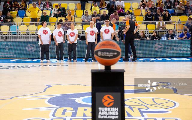 2025 赛季回顾：山本由伸在常规赛收官战投出 101 哩火球，打破个人美职纪录