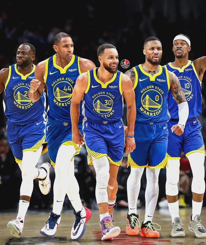 体育精神，霍伊伦祝贺麦克托米奈和苏格兰晋级世界杯