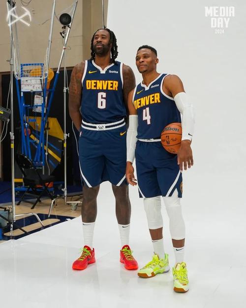 被迫三节打卡！杜兰特16中11空砍30分 正负值-22