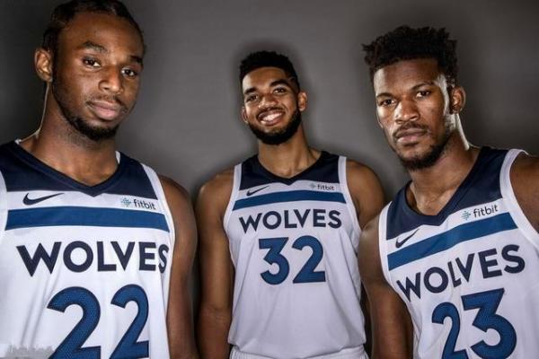 英超 ｜ 曼联宣布季票涨价 下季平均上调5%惹不满