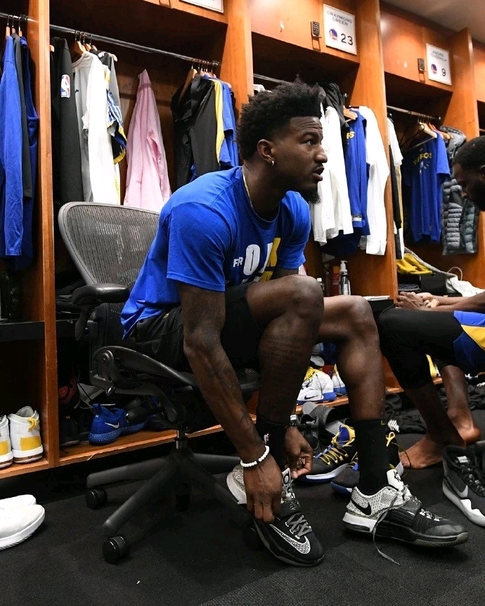 勇士137-103国王迎4利好！巴特勒带替补太强，3将找到最佳状态